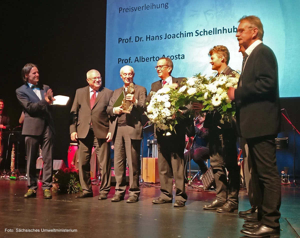Alberto Acosta honored with Hans Carl von Carlowitz Award